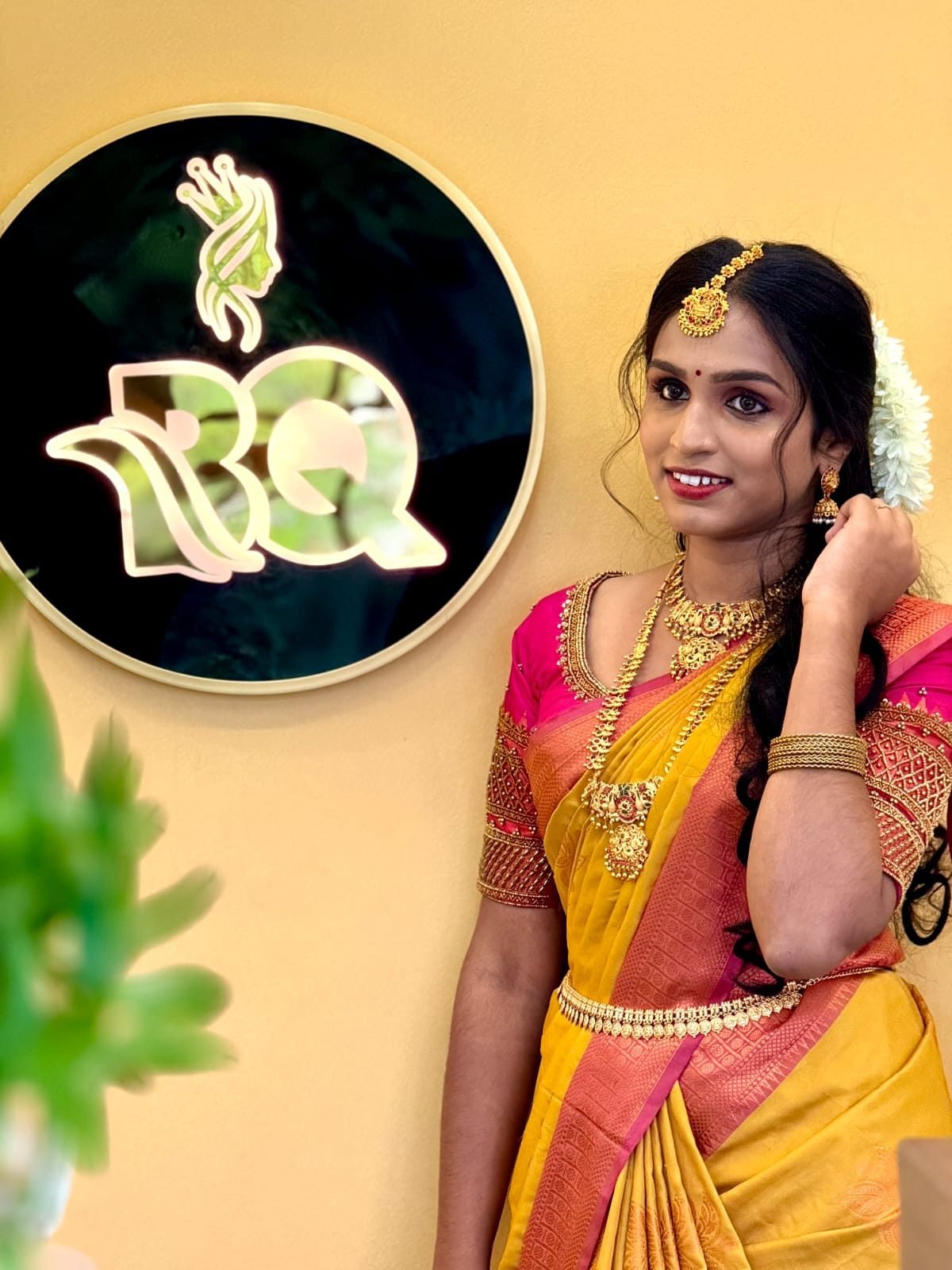 Belle Queen bridal look with traditional gold jewellery